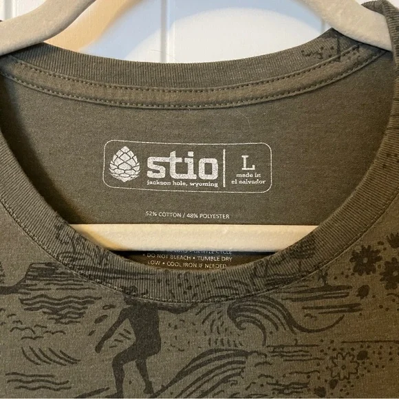 Stio Olive Graphic T-Shirt - Picture 3 of 4